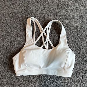 Lululemon Free to be Serene Bra